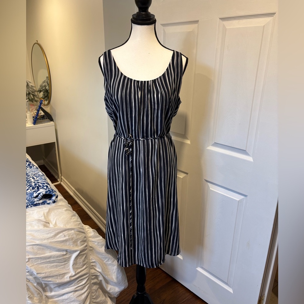 RW&CO Navy Pinstripe Midi Dress Tie Waist NWT Size Large Workwear